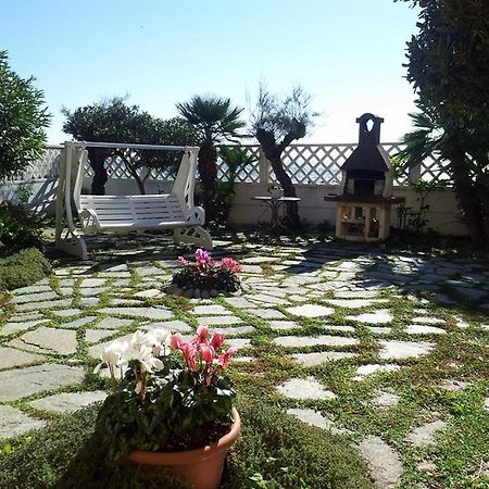 Il Giardino Sul Mare B&B Riva Ligure Exterior foto